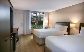 Skyline Hotel & Waterpark